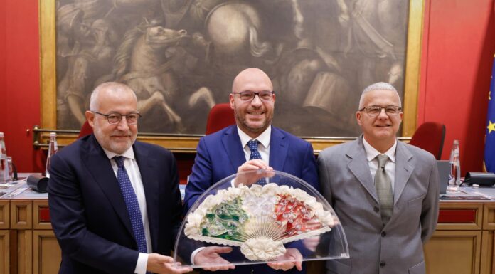 Fontana “Parlamento potrebbe contare di più, ma sta lavorando bene”