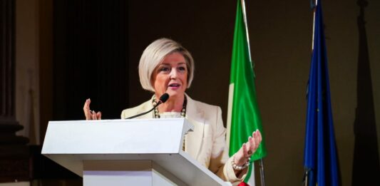 Manovra, Calderone “La priorità è intervenire sulle buste paga, avanti con rinnovi e premi detassati”