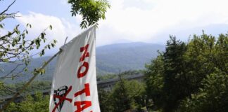 Tensioni in Val di Susa, i No Tav occupano un tratto dell’A32. Meloni e Piantedosi “Atti di guerriglia urbana”