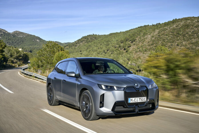 p90590062-highres-the-new-ix-xdrive60-