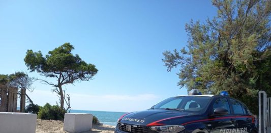 Trovato il cadavere di un uomo sulla spiaggia di Milazzo, in corso le indagini