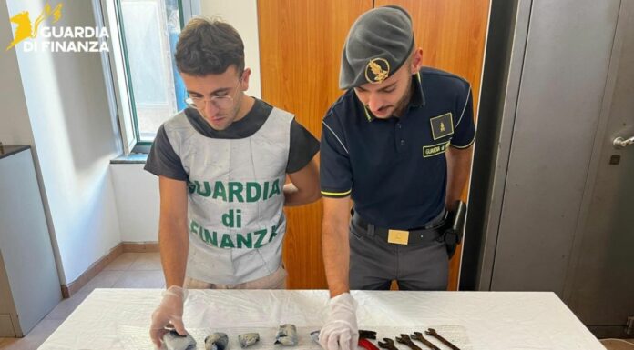 Scoperto un chilo di cocaina nascosto in mare a Ponza