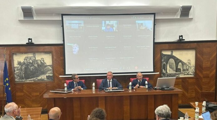 Urso “L’intesa sull’ex Ilva potrà incoraggiare gli investitori”