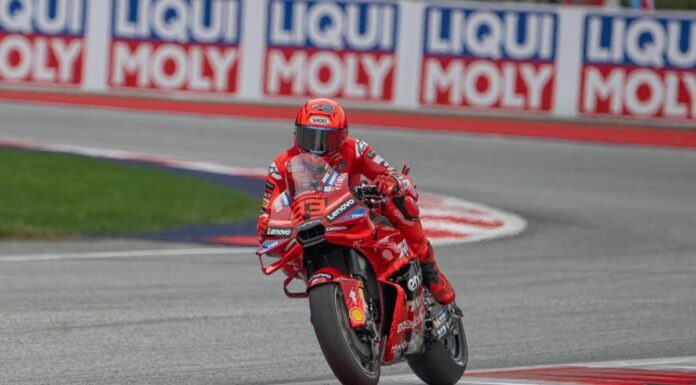 Marc Marquez vince anche in Austria, Bezzecchi sul podio