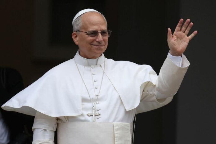 Religione: Papa Leone XIV recita lAngelus a Castelgandolfo.
