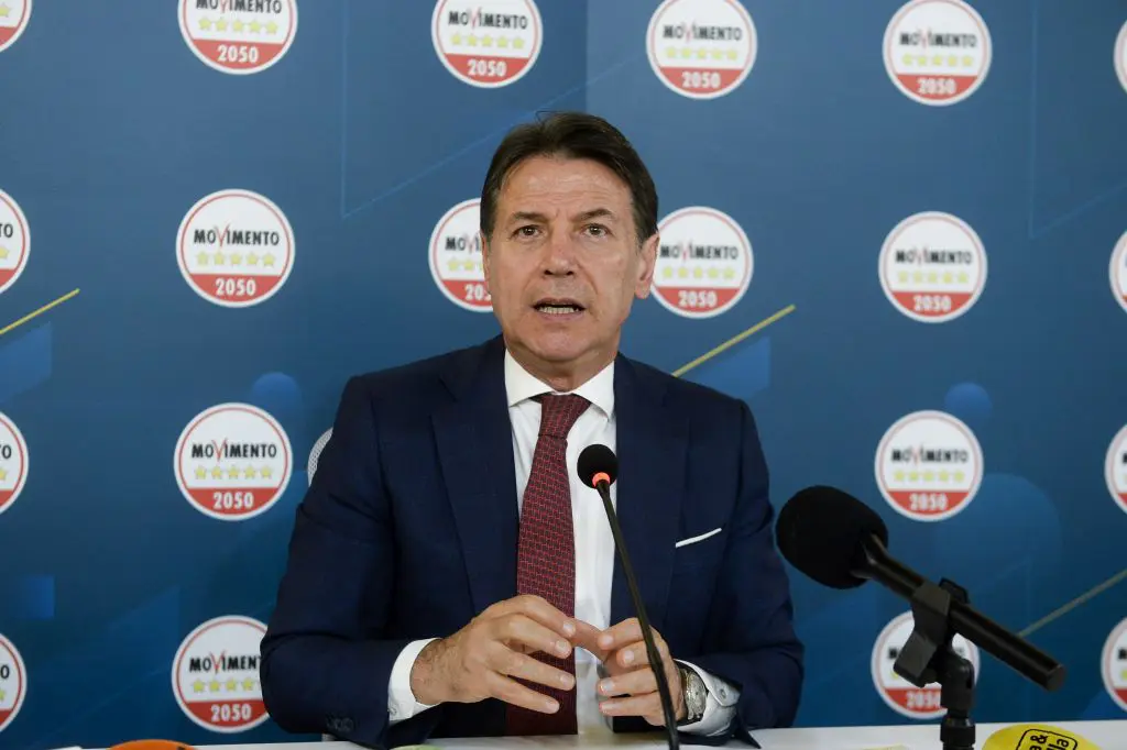 geronimo it avvisato-un-lupo-nelle-campagne-di-bordonchio-sopra-la-via-ravenna-A29265 009
