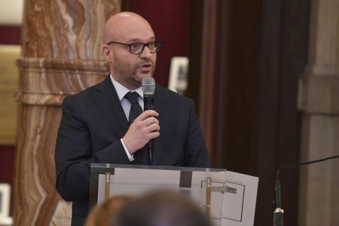 Roma Camera dei deputati Esposta nel Transatlantico la borsa da lavoro di Paolo Borsellino rimasta intatta dall' attentato di via D'Amelio