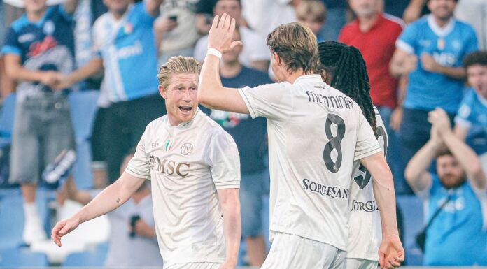 De Bruyne gol e il Napoli vince all’esordio: Sassuolo battuto 2-0