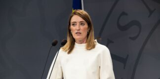 Metsola “La situazione di Gaza è orribile, basta uccisioni. L’Ue deve lottare per la pace” / Video