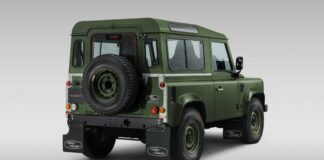 Una Classic Defender V8 ispirata alla Land Rover di Winston Churchill