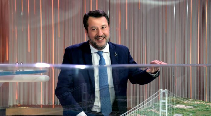 Salvini “Il Ponte sullo Stretto lo facciamo, inviterò anche Macron”