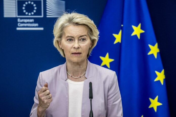 Bruxelles, il presidente ucraino Zelenskyy incontra Von Der Leyen