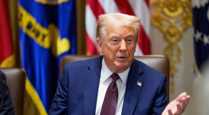 Nell’ultimo mese Trump domina radio e tv, Baudo supera Putin