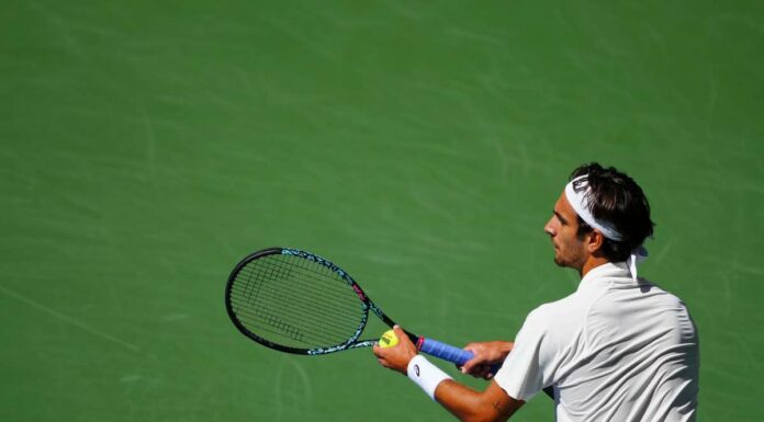 Cobolli si ritira, Musetti agli ottavi dell’Us Open