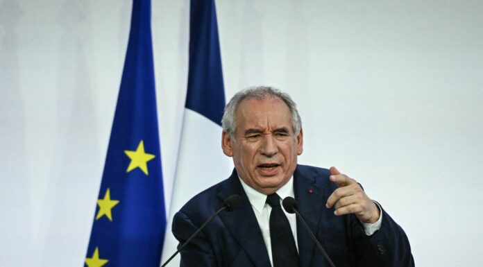 Bayrou accusa l’Italia di dumping fiscale, P.Chigi “Parole infondate”