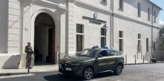 Truffa sui fondi per il turismo in Calabria, 8 indagati e sequestri per 730 mila euro