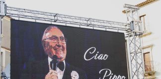 A Militello l’ultimo applauso a Pippo Baudo / Fotogallery