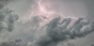 Motociclista morto in Salento mentre era in vacanza, è stato colpito da un fulmine