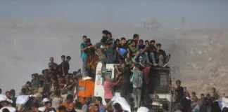 Gaza, attivisti israeliani di destra bloccano l’accesso degli aiuti umanitari “Prima Hamas restituisca i corpi degli ostaggi”