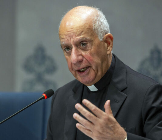 Giubileo, monsignor Fisichella “Roma ha saputo essere accogliente”. Mattarella sarà presente alla chiusura della Porta Santa