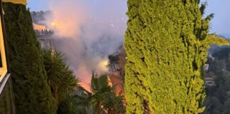 Incendio sotto il belvedere di Taormina, intervento dei Vigili del Fuoco