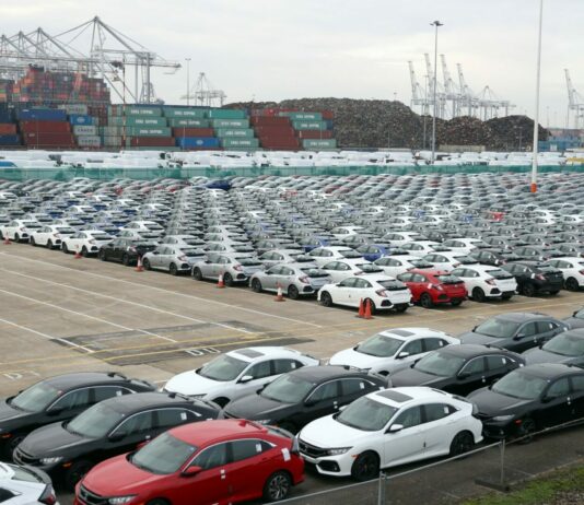 A novembre le immatricolazioni delle automobili stabili rispetto allo stesso mese del 2024