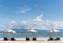 Perché gli stabilimenti balneari italiani stanno registrando un calo di presenze lettini mare vuoti