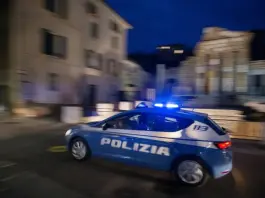 Prato, difende la collega e viene accoltellato: 23enne in gravi condizioni. Due fermati