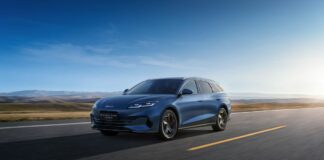 1.500 Km senza fermarsi, arriva la nuova BYD Seal 6 DM-i