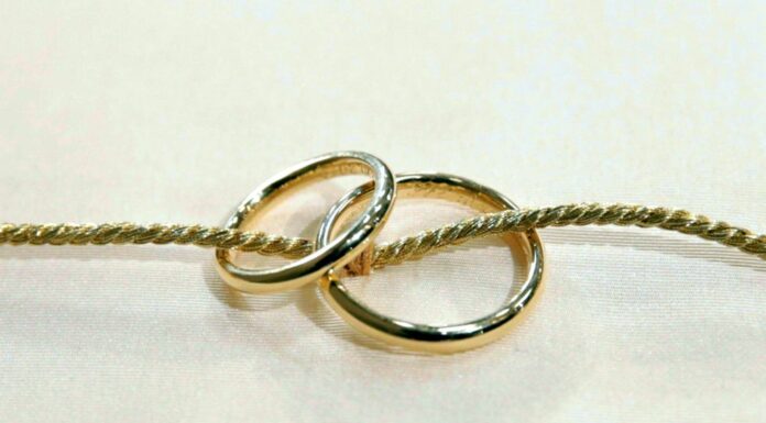 Pavia, si sposa ma ha un malore durante il pranzo nuziale. Morto 49enne