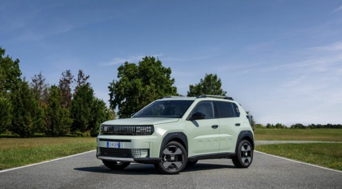 Fiat presenta la Grande Panda a benzina