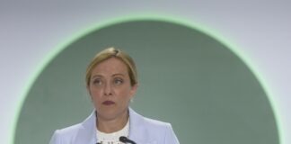 ميلوني لشلاين: الحكومة ستحمي الإيطاليين على متن الأسطول