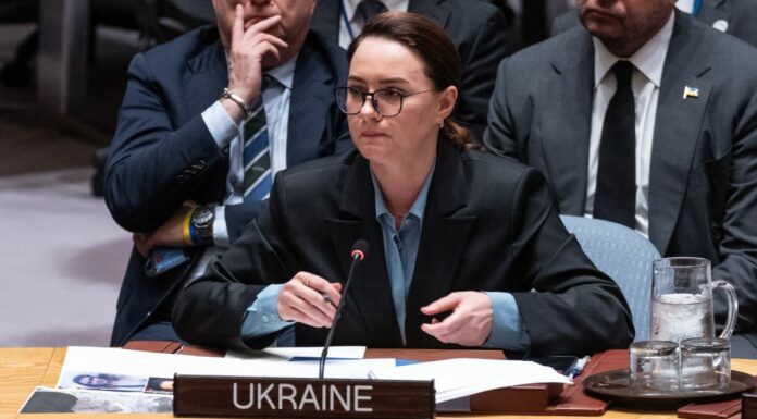 La premier ucraina Svyrydenko “Colpita dai bombardamenti russi la sede del governo a Kiev”