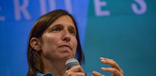 Schlein “La destra vuole imporre la legge del più forte e del più ricco”