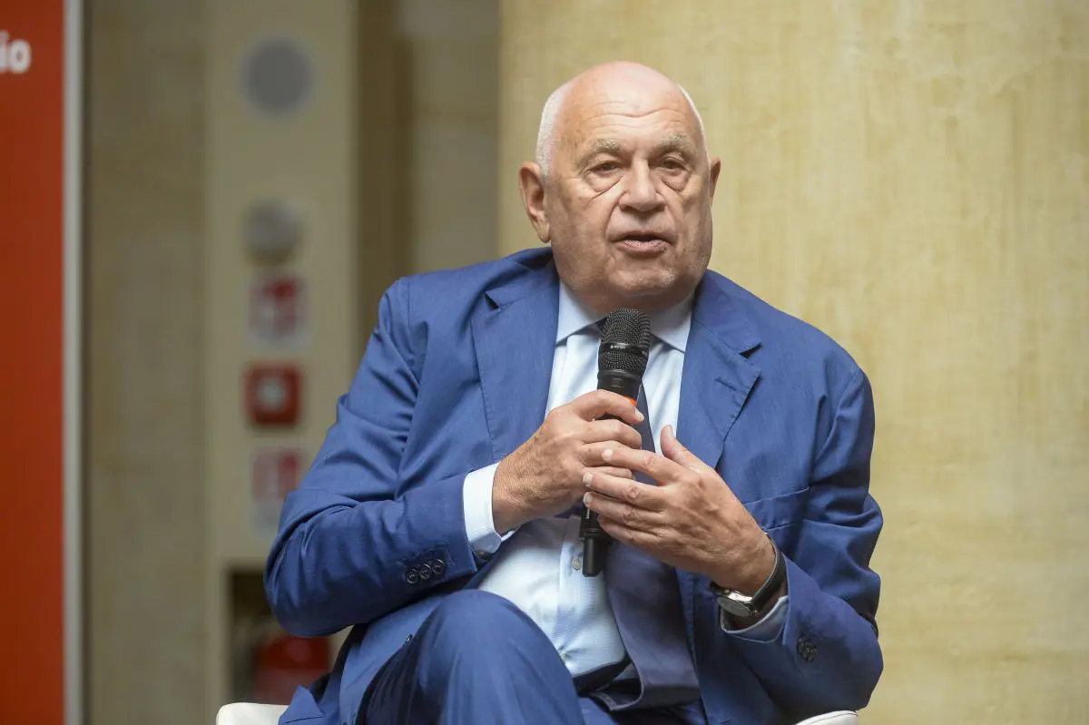geronimo it questa-la-stagione-teatrale-2024-2025-di-villa-torlonia-teatro-organizzata-da-cooperativa-sillaba-A55411 016