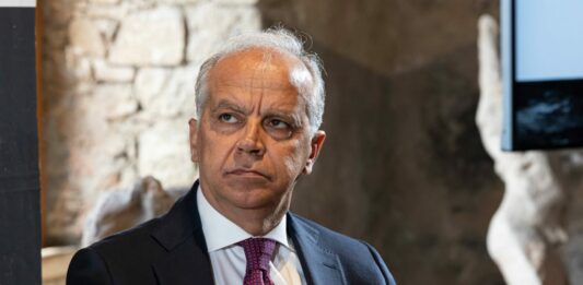 Piantedosi “La corruzione è un terreno su cui prosperano le mafie, è una lotta che non si vince da soli”