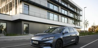 BYD Seal 6 DM-i Touring fa il suo debutto a Monaco