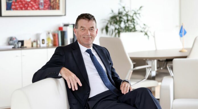 Tony Murphy rieletto presidente della Corte dei Conti europea