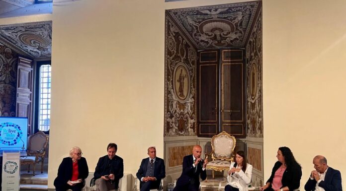 Derma: Relive Your Skin di Almirall ridà luce a due antiche opere d’arte