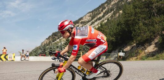 Vingegaard sarà al Giro d’Italia 2026 “Voglio aggiungere la Maglia Rosa alla mia collezione”