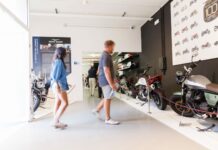Moto Guzzi, in migliaia all’evento Open House 2025
