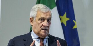 Tajani “Sono contro l’extraprofitto, ma questo è il momento di parlare con il mondo bancario”