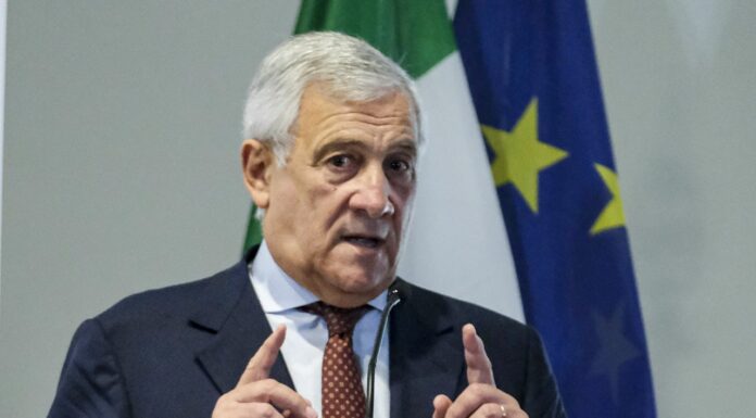 Tajani “A Gaza in corso carneficina, contrari a trasferimenti forzati”
