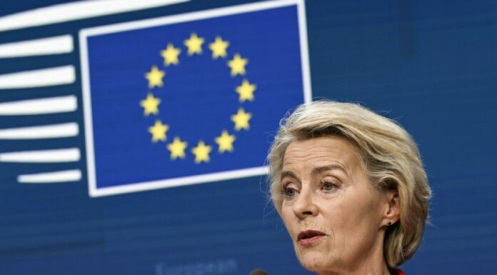 Nuovo pacchetto sanzioni Ue alla Russia, von der Leyen “Continueremo”