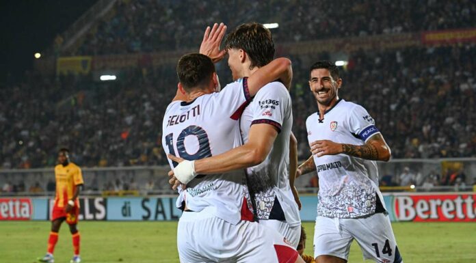 Cagliari corsaro a Lecce, Belotti torna al gol con una doppietta