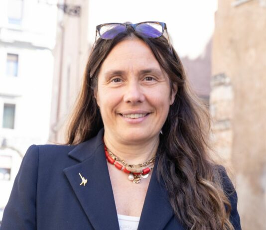 Il Cdm approva il disegno di legge sui caregiver familiari, Locatelli: “Stanziati 257 milioni di euro” / Video