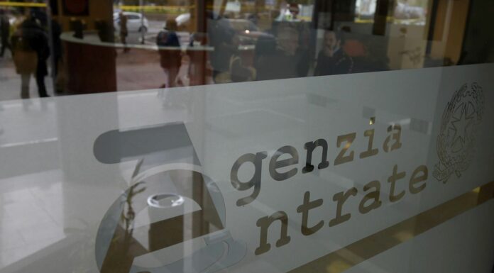 Ristrutturazione e residenza, da Agenzia Entrate chiarimenti sui tempi