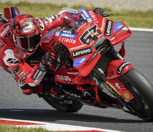 MotoGP, Bagnaia in Aprilia dal 2027: affiancherà Bezzecchi