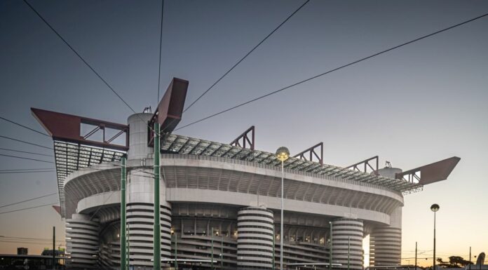 Dal consiglio comunale l’ok per la vendita di San Siro ai club