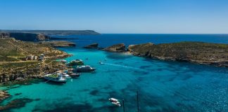 Malta, visitor numbers at Blue Lagoon drop 68% after booking rules